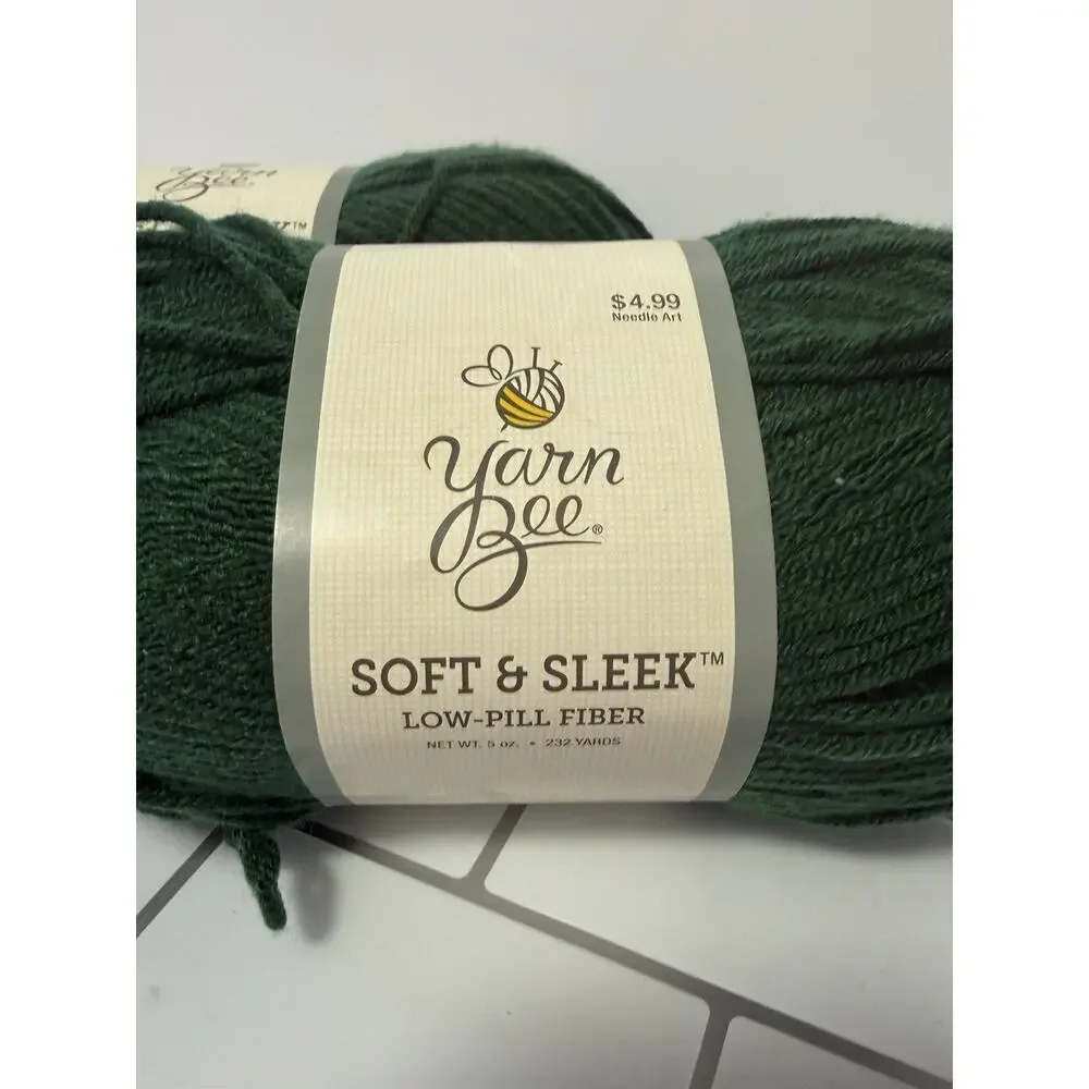 2x Yarn Bee Soft & Sleek Low Pill Fiber Yarn Forest Green 5 Oz Skein LOT OF 2